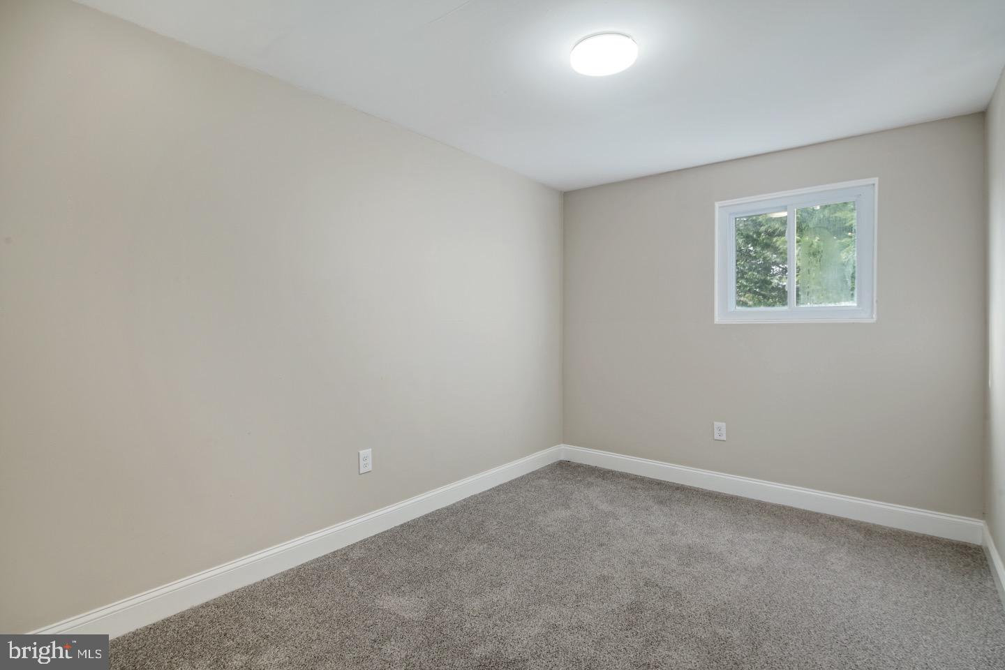 39 Bobbin Mill Road Media, PA 19063 - Photo 10 of 14 Third bedroom