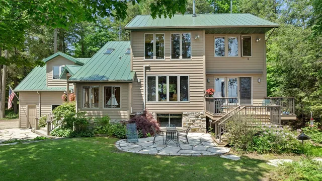 $1,375,000 | N2315 Foster Road, Holland, WI 53070