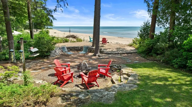 $1,375,000 | N2315 Foster Road, Holland, WI 53070