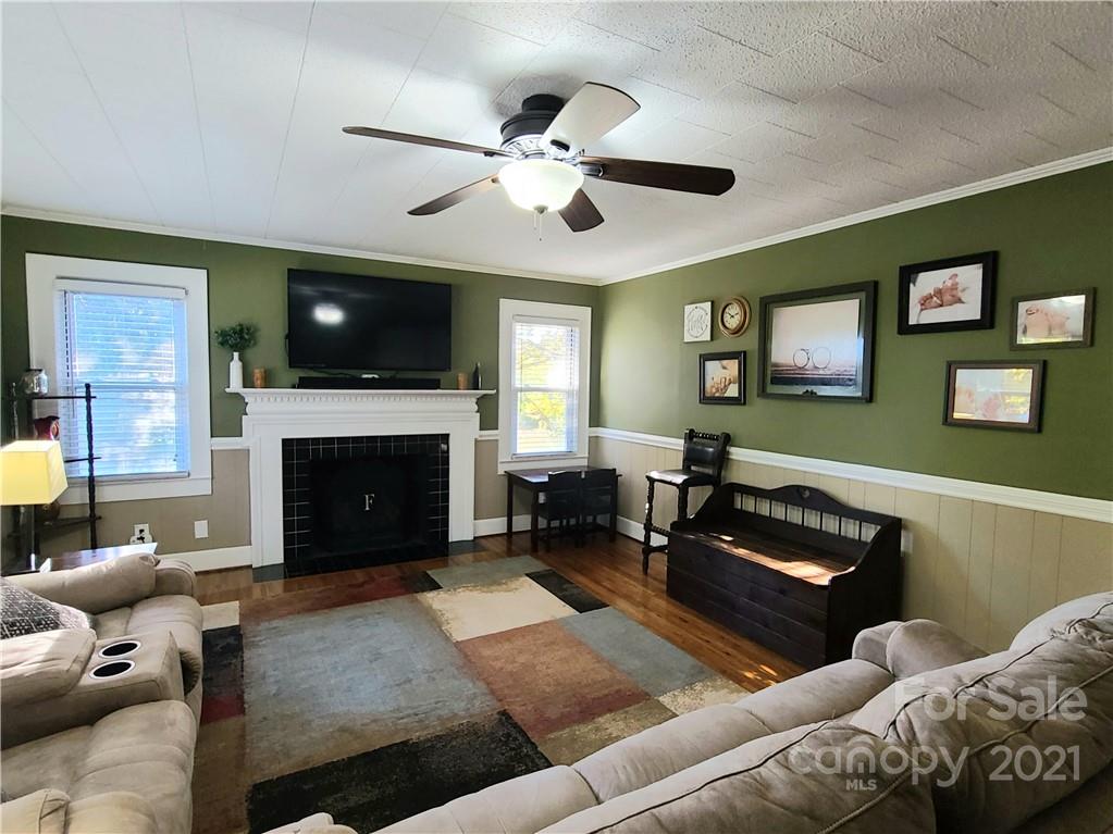 Gallery Image 7