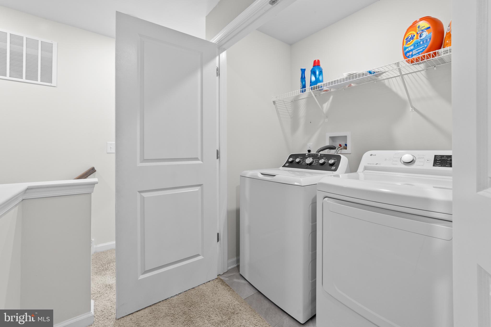 51 Turin Way Mount Laurel, NJ 08054 - Photo 22 of 35 a utility room with dryer and washer