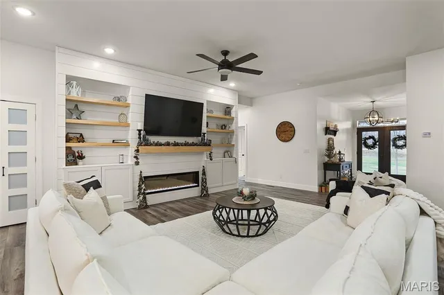 $675,000 | 7302 West Kirsch Road, Collinsville, IL 62234