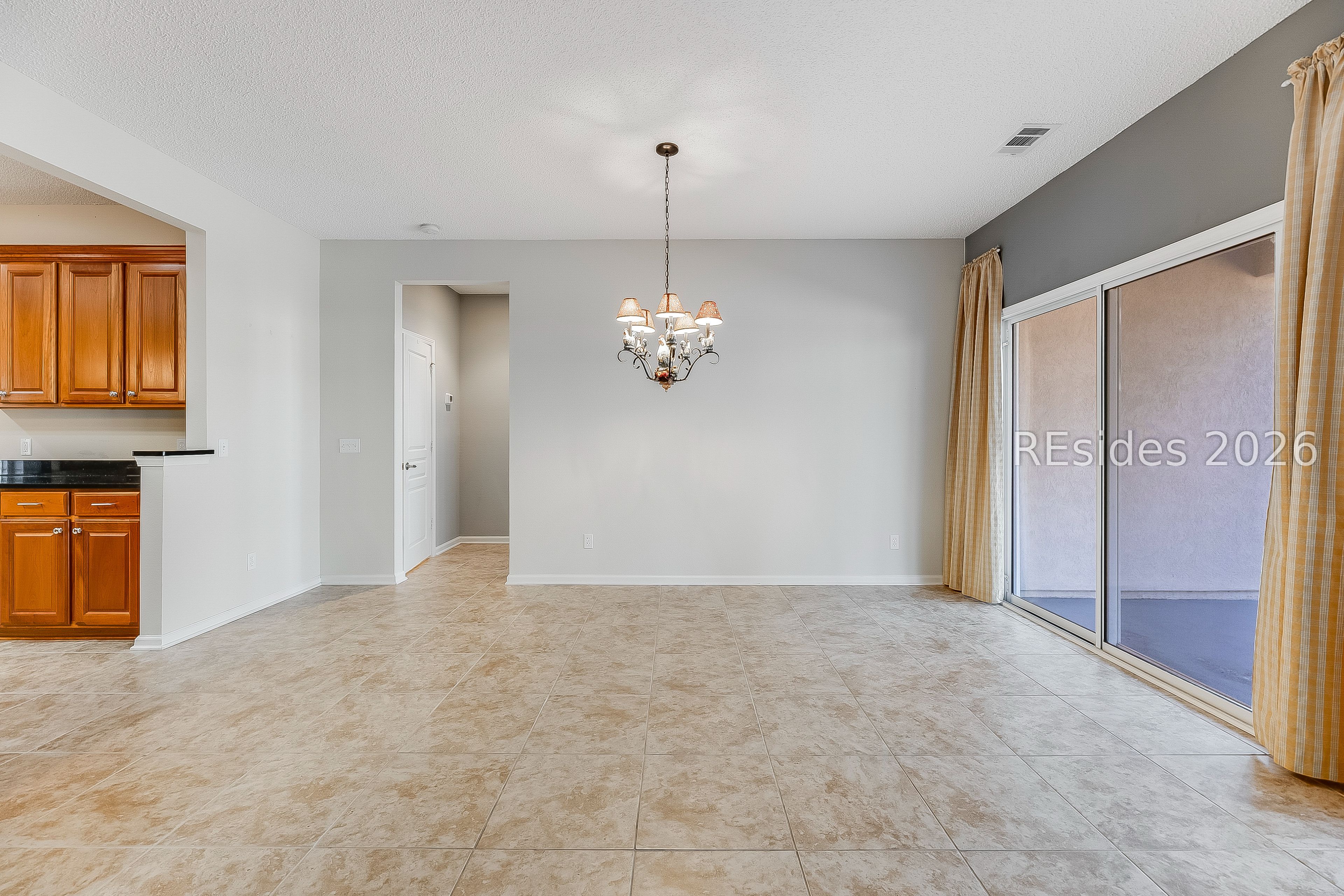108 Landing Lane Bluffton, SC 29909 - Photo 15 of 52 Great room with separate eating area