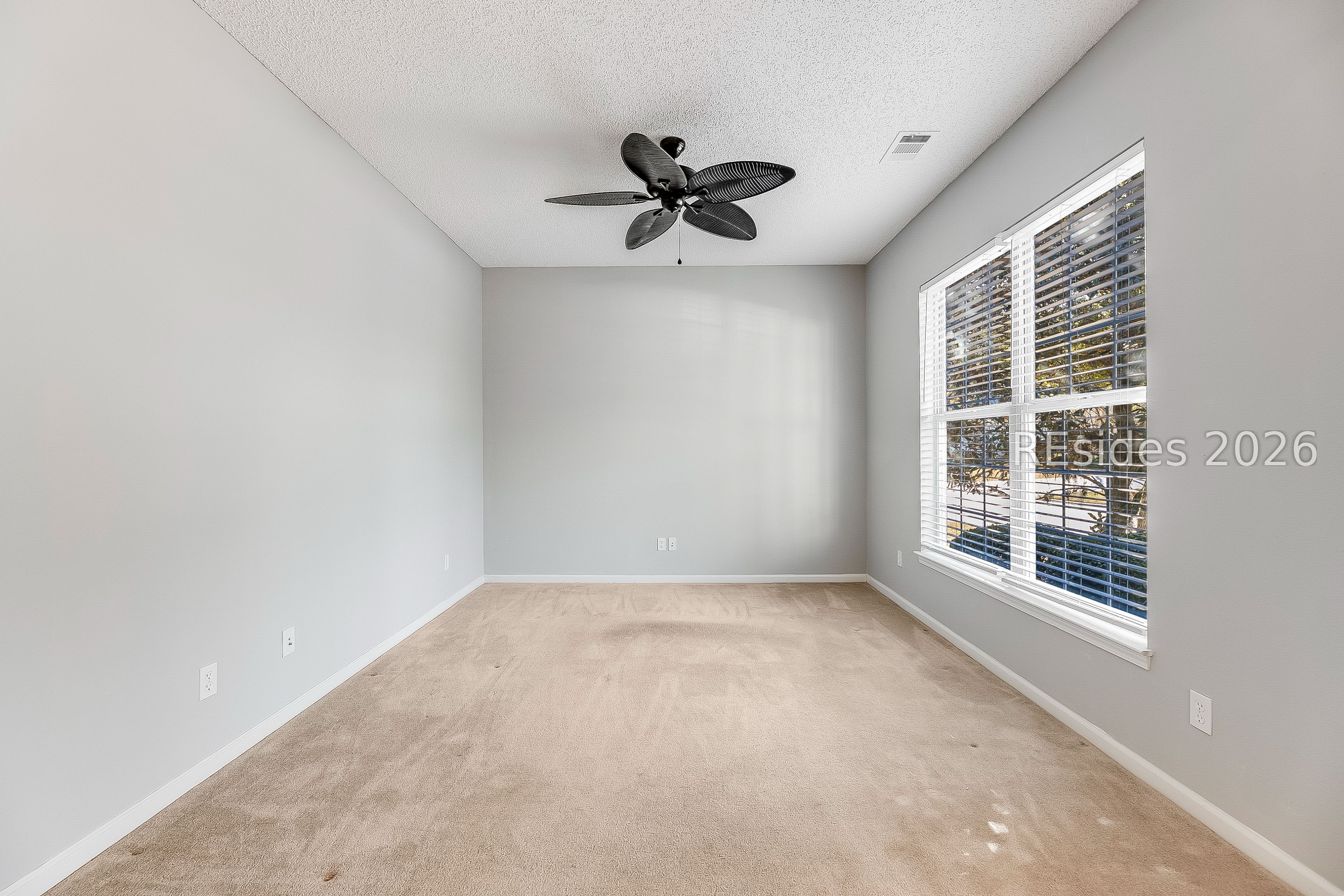 108 Landing Lane Bluffton, SC 29909 - Photo 7 of 52 Living room in front of the property