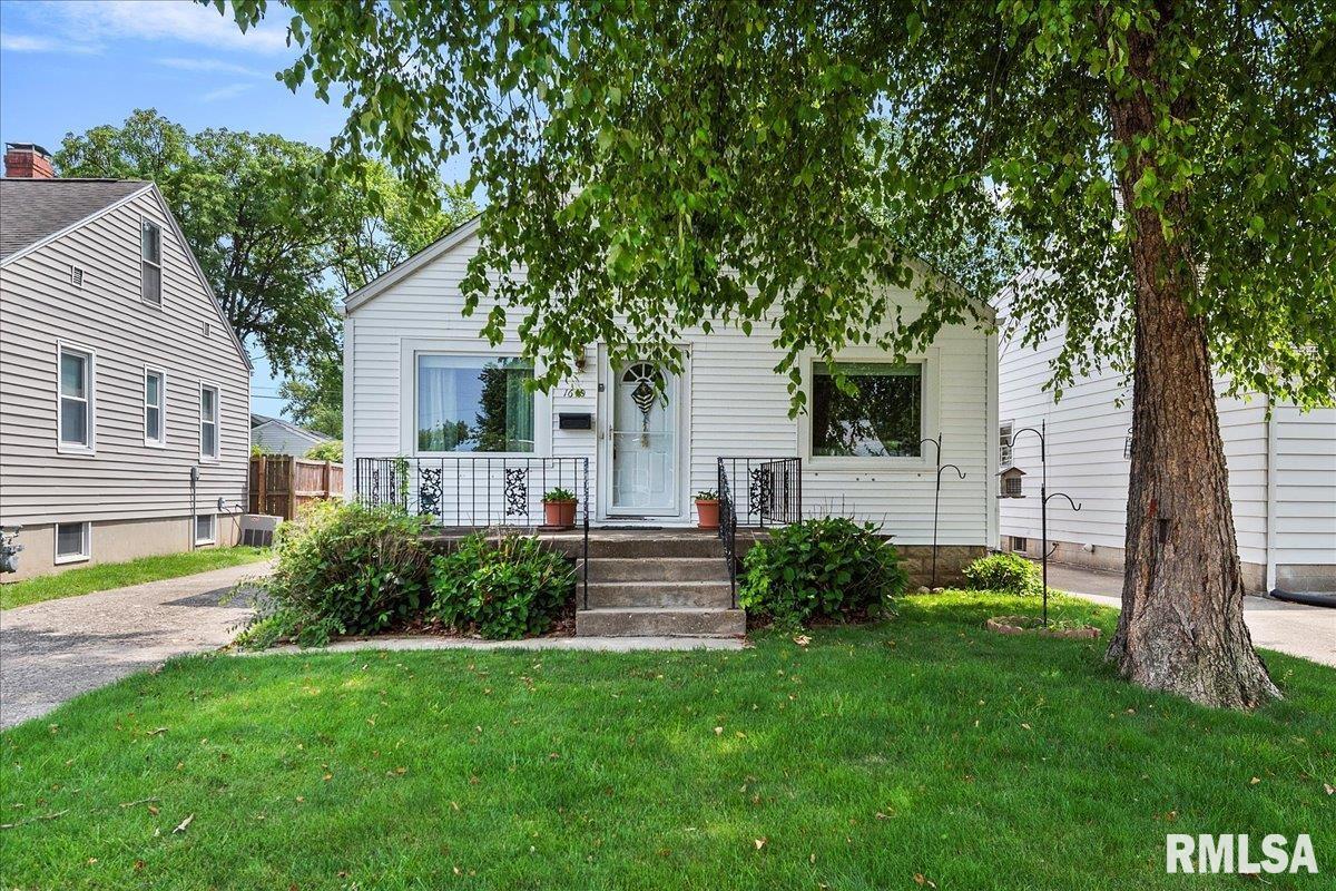 1640 West Adams Street Springfield, IL 62704 - Photo 2 of 24