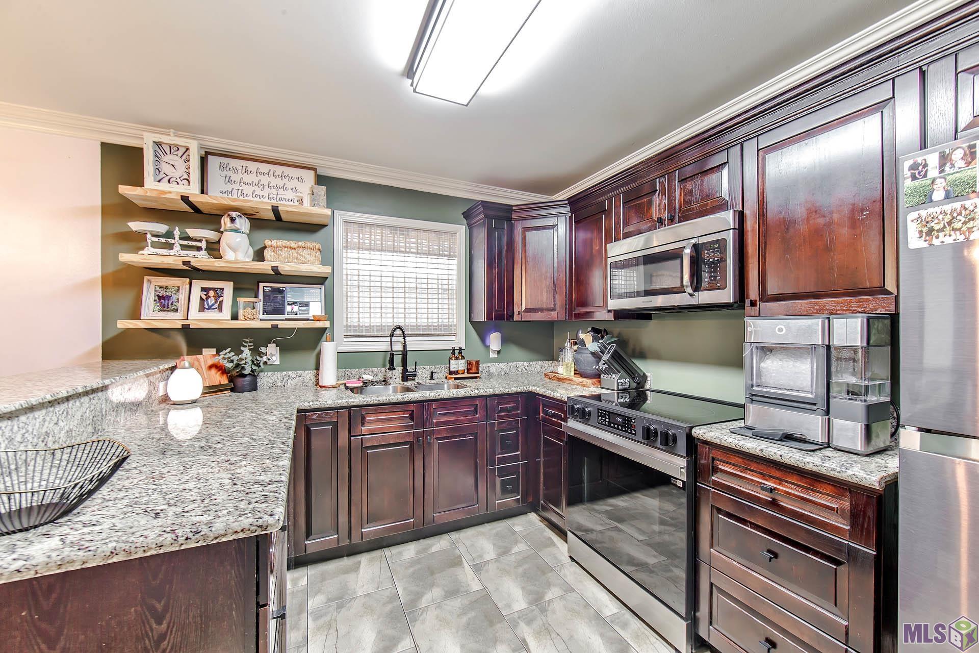 162 Casa Drive Gray, LA 70359 - Photo 3 of 12