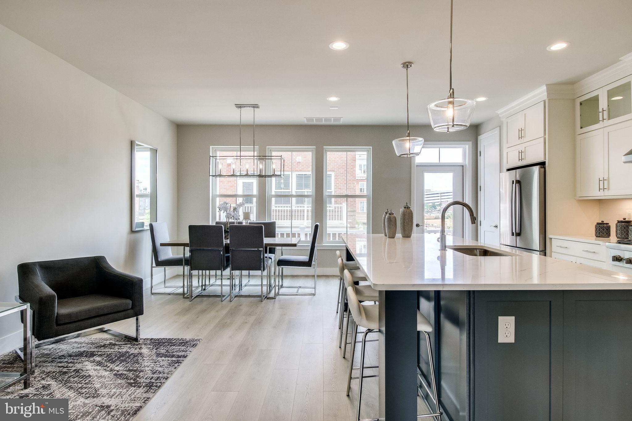 201 Park Street, Unit E Vienna, VA 22180 - Photo 14 of 75