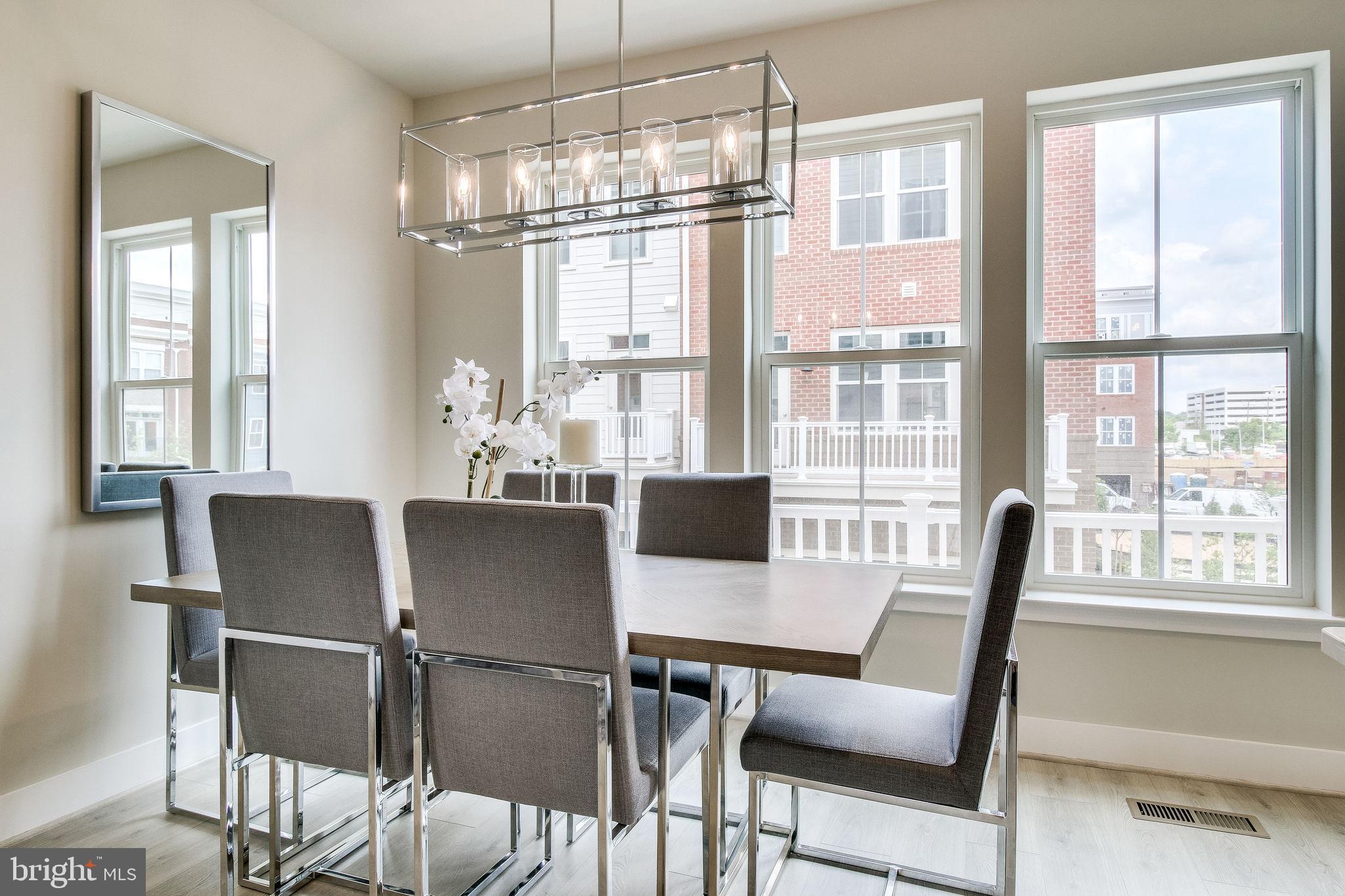 201 Park Street, Unit E Vienna, VA 22180 - Photo 16 of 75