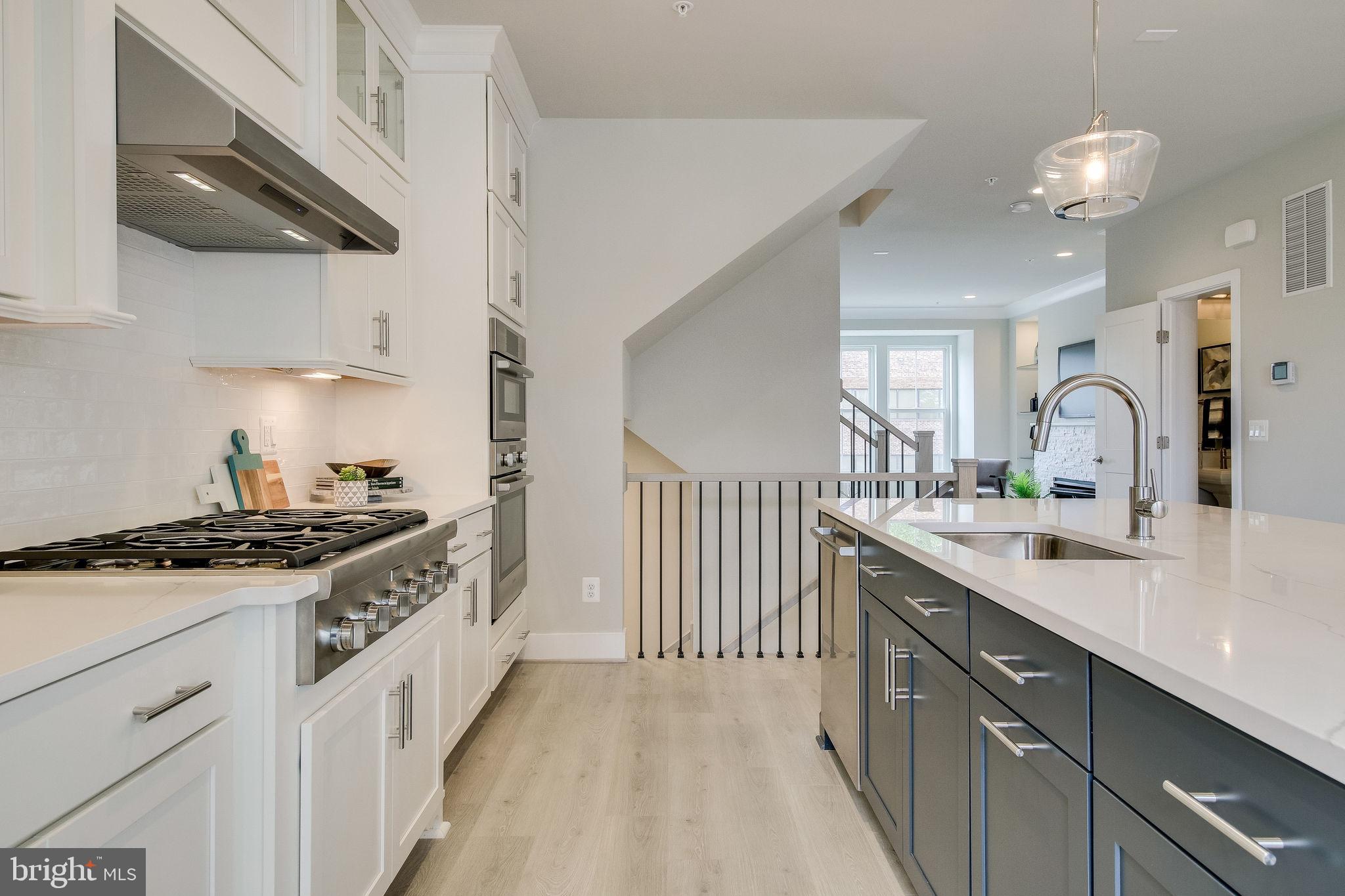 201 Park Street, Unit E Vienna, VA 22180 - Photo 23 of 75