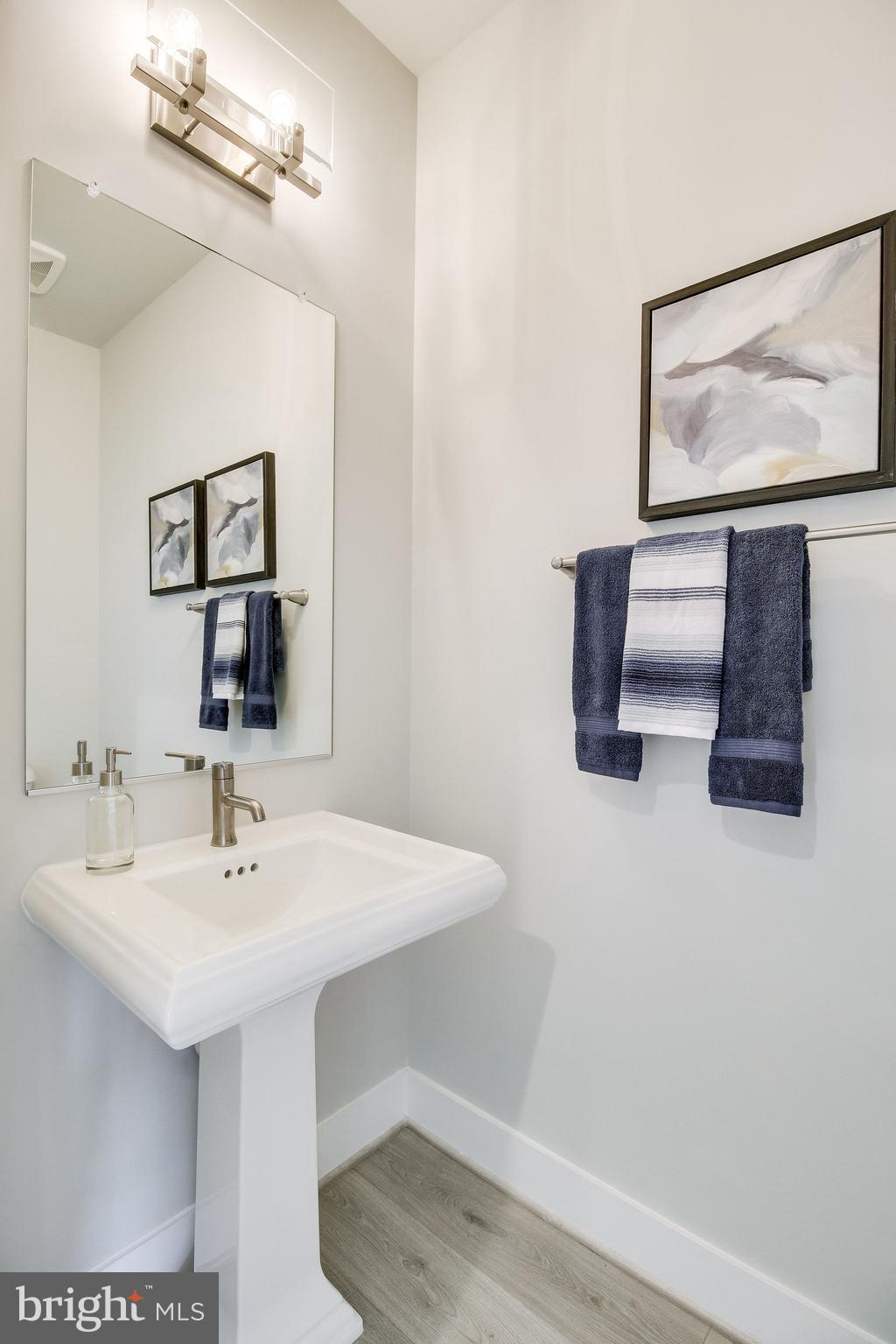 201 Park Street, Unit E Vienna, VA 22180 - Photo 28 of 75