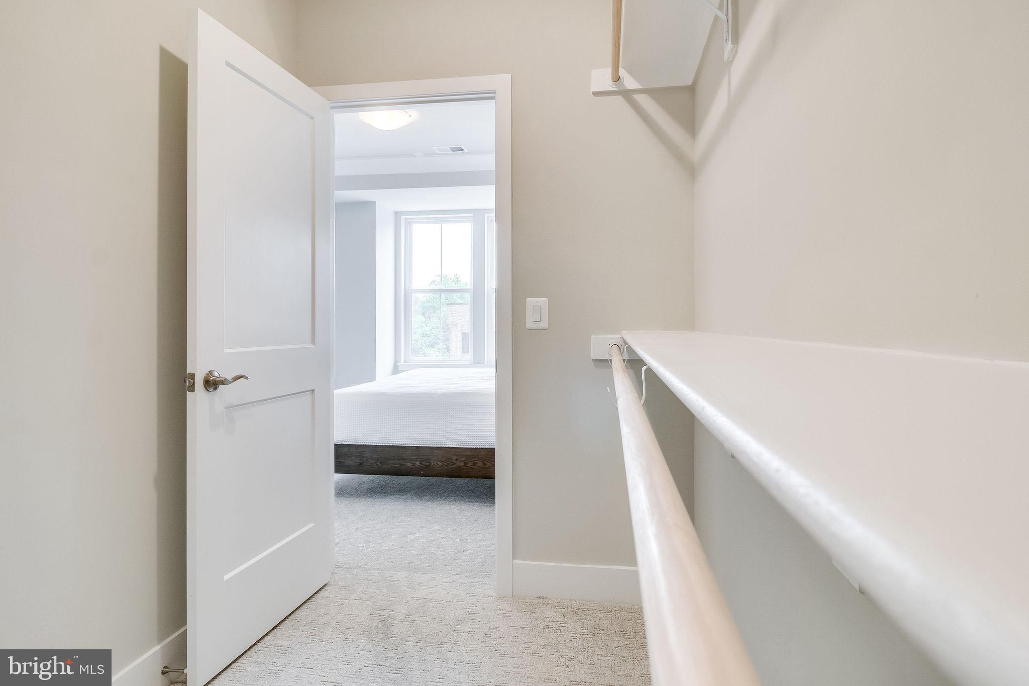 201 Park Street, Unit E Vienna, VA 22180 - Photo 36 of 75