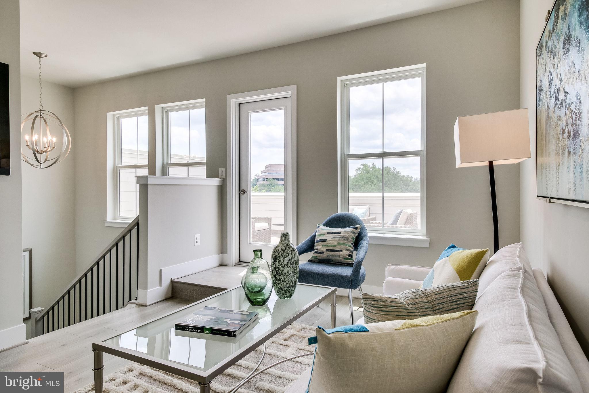 201 Park Street, Unit E Vienna, VA 22180 - Photo 60 of 75