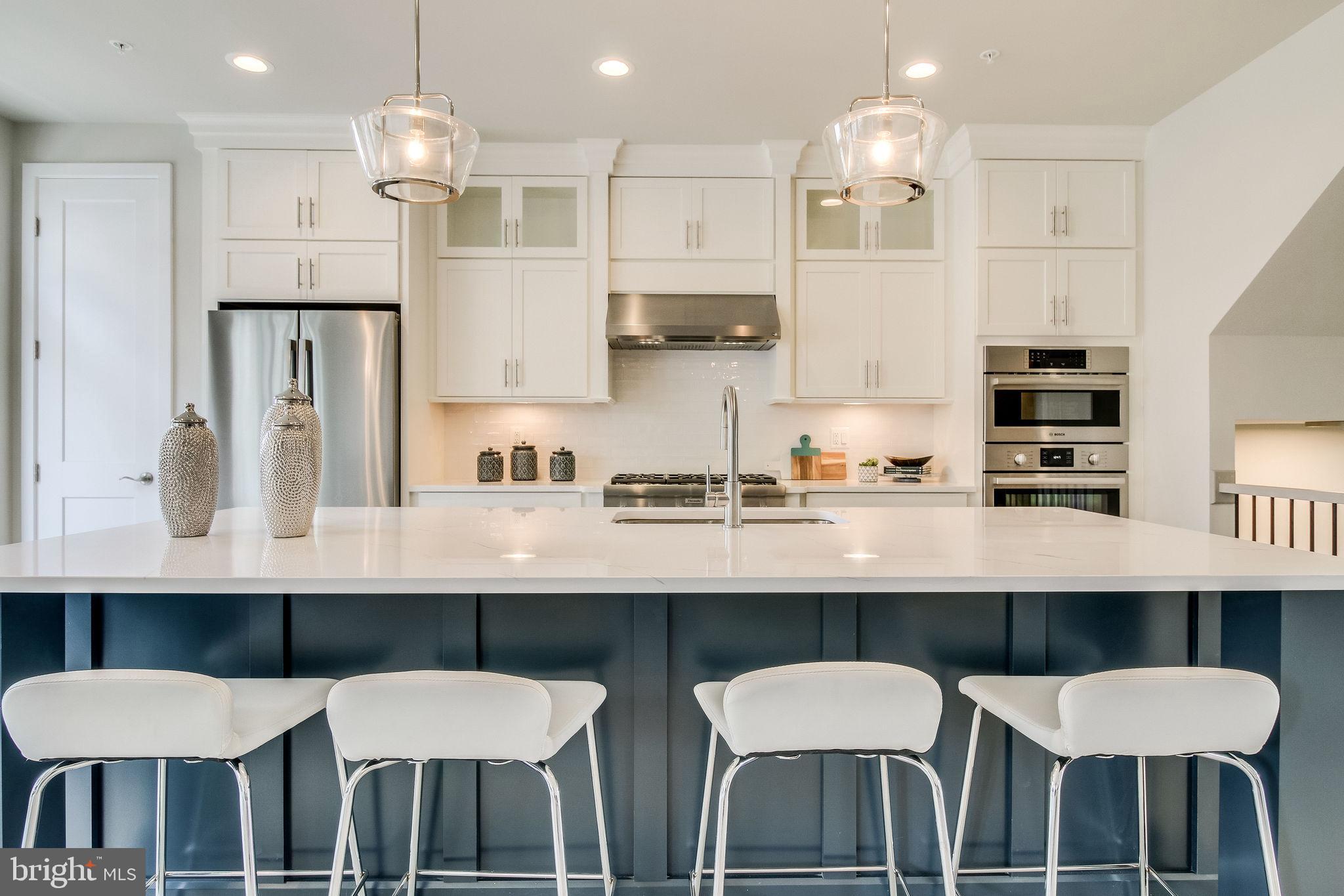 201 Park Street, Unit E Vienna, VA 22180 - Photo 10 of 75