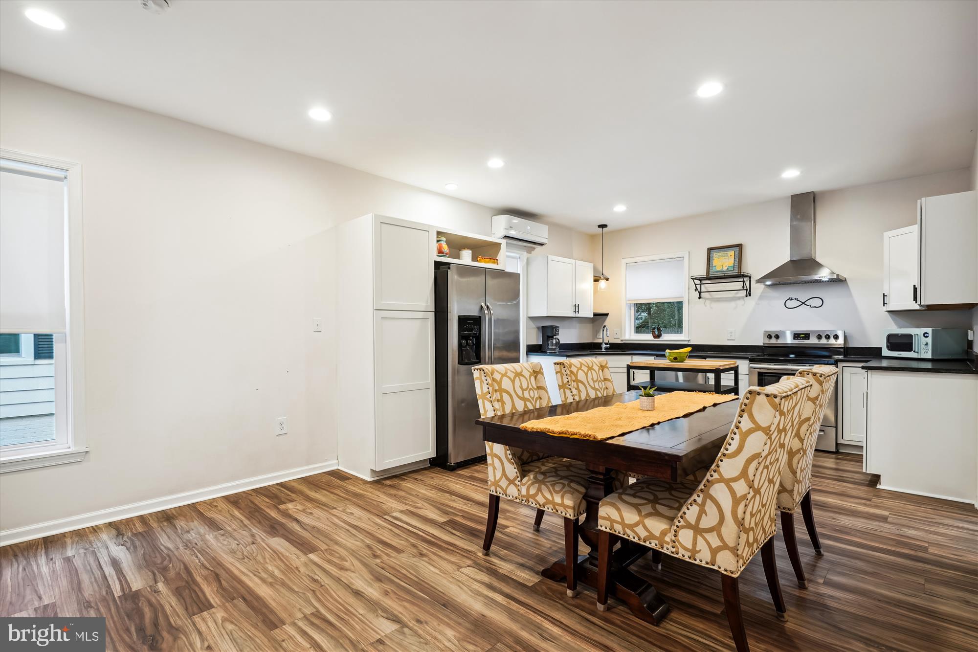 109 Willis Street Cambridge, MD 21613 - Photo 17 of 70 Dining Area