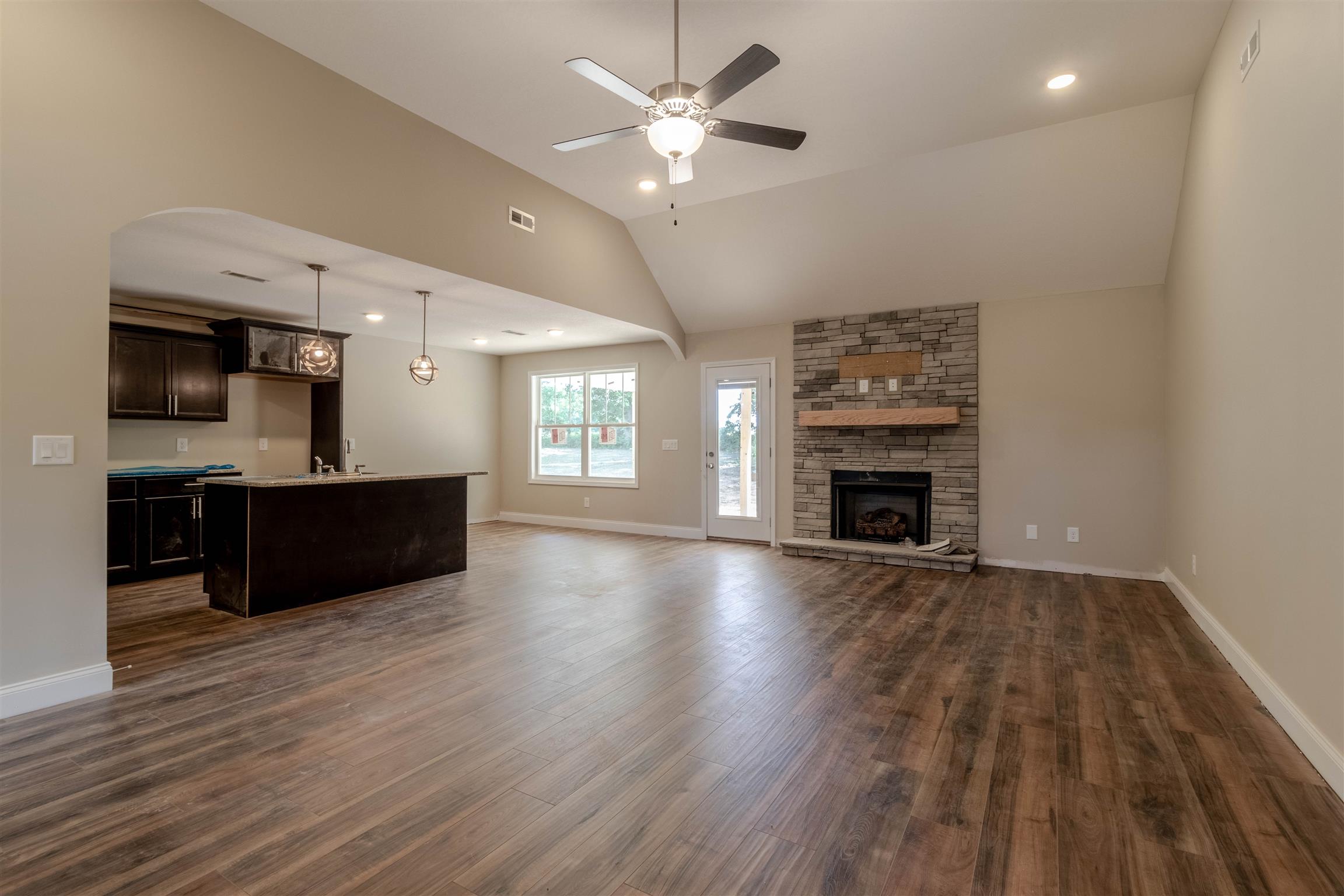 1498 Trainer Road Clarksville, TN 37042 - Photo 7 of 25 Gallery Image 7