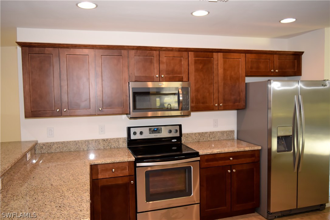 2300 Thompson Road Alva, FL 33920 - Photo 5 of 13 Gallery Image 5