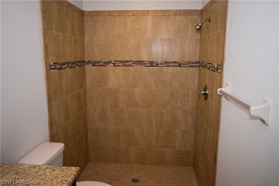 2300 Thompson Road Alva, FL 33920 - Photo 9 of 13 Gallery Image 9