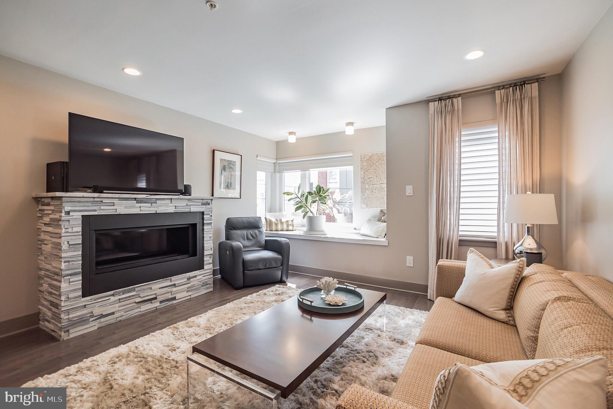 1119 East Oxford Street Philadelphia, PA 19125 - Photo 9 of 27