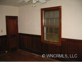 143 Lower Edgewood Road Candler, NC 28715 - Photo 5 of 9 Gallery Image 5