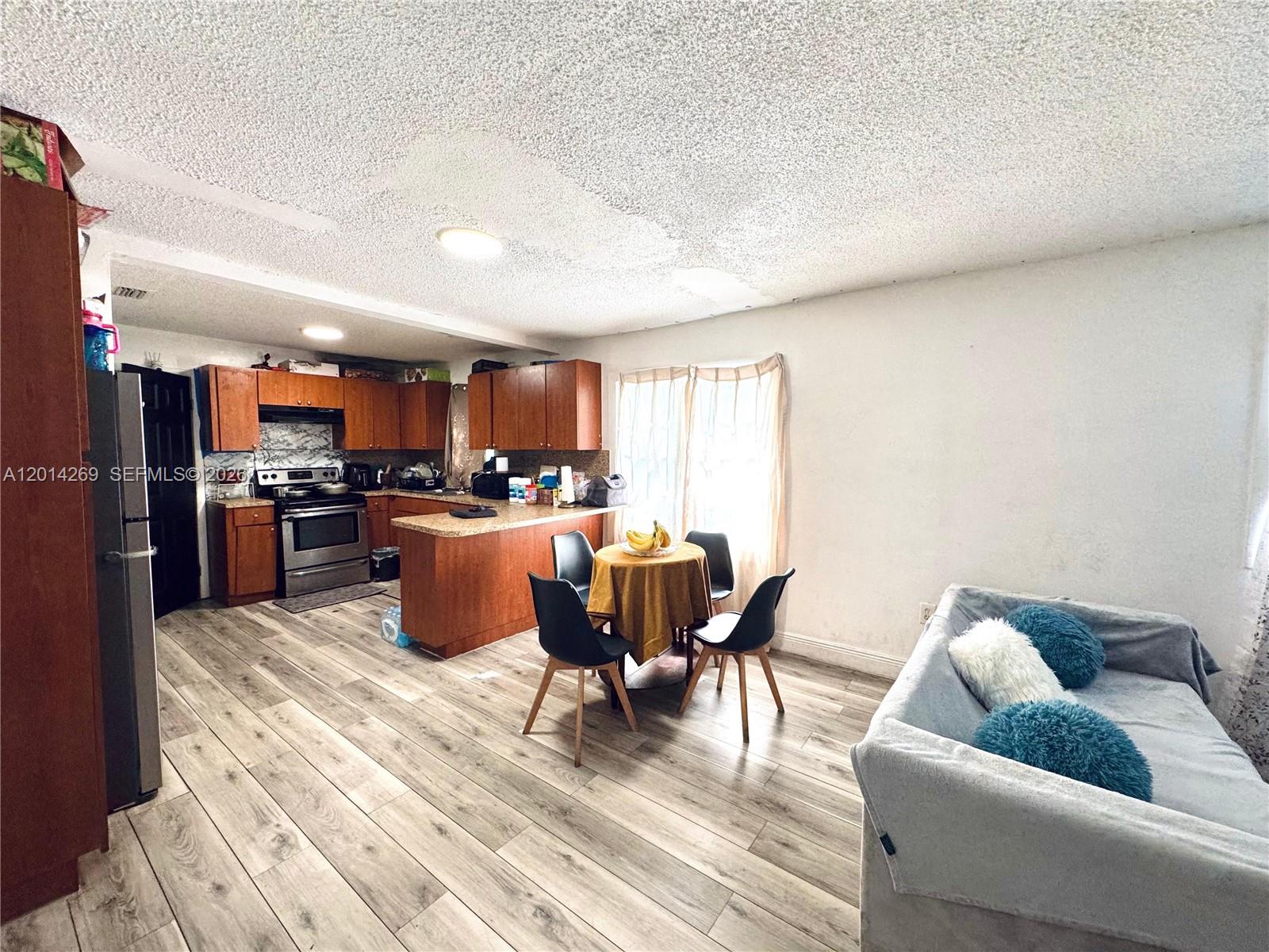 1484 Northwest 60th Street Miami, FL 33142 - Photo 9 of 28