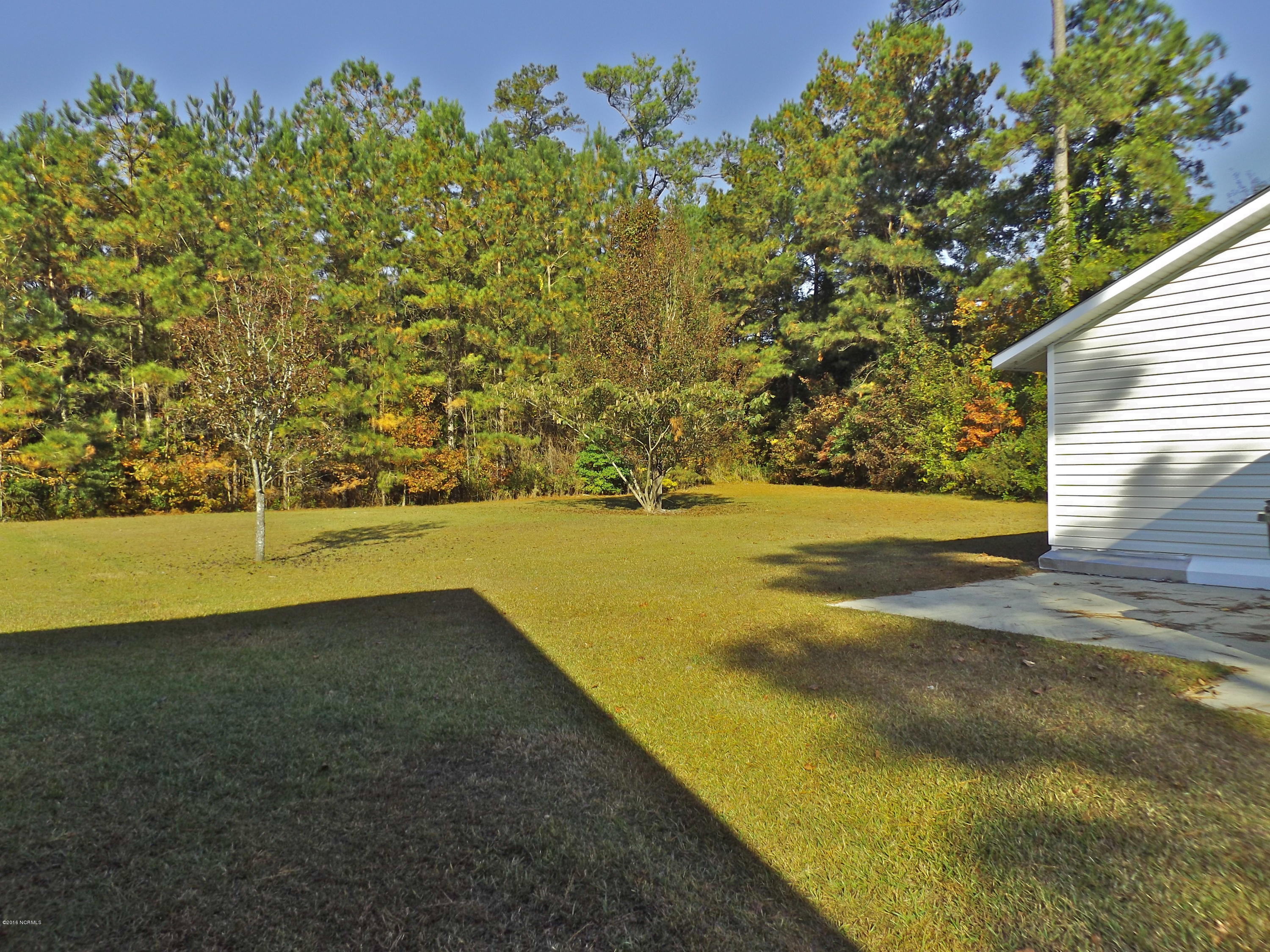 1499 RaceTrack Road New Bern, NC 28562 - Photo 6 of 6 Lawn Maintenance Included in Monthly Rent.