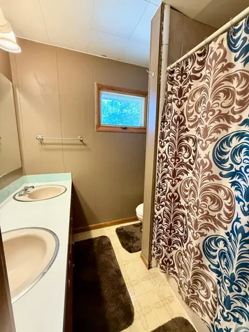 $105,000 | 1010 Arnold Avenue North, Thief River Falls, MN 56701