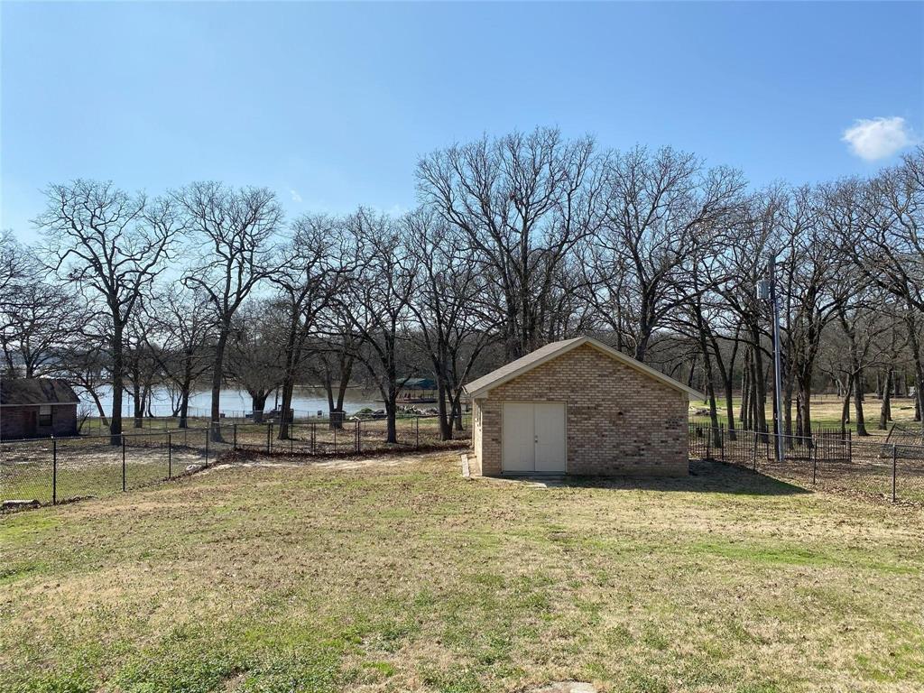 2833 Rodeo Drive Quinlan, TX 75474 - Photo 4 of 16