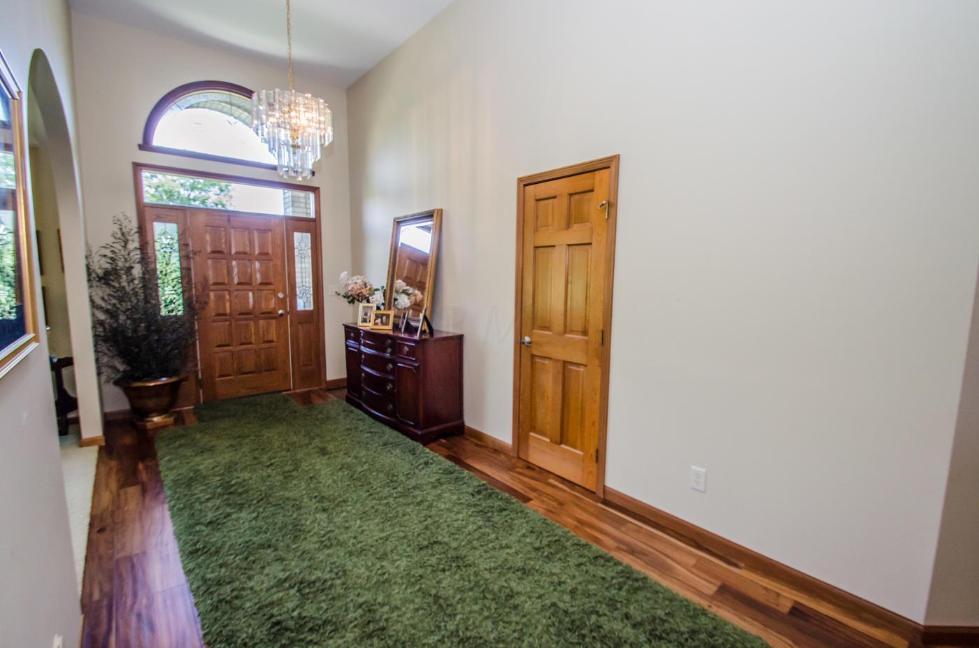 2518 Ferry Road Bellbrook, OH 45305 - Photo 4 of 64