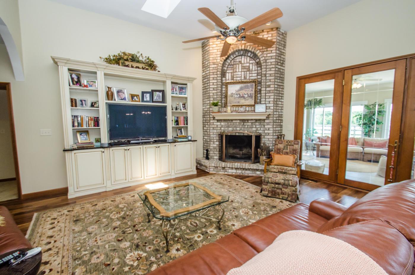 2518 Ferry Road Bellbrook, OH 45305 - Photo 7 of 64