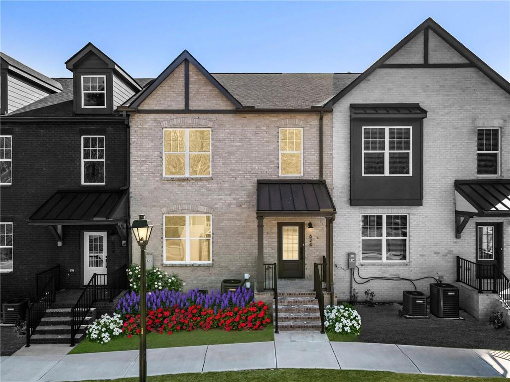 624 Oakleaf Grove Lane Suwanee, GA 30024 - Photo 1 of 43