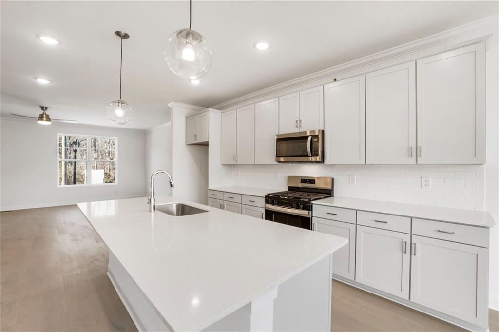 624 Oakleaf Grove Lane Suwanee, GA 30024 - Photo 17 of 43