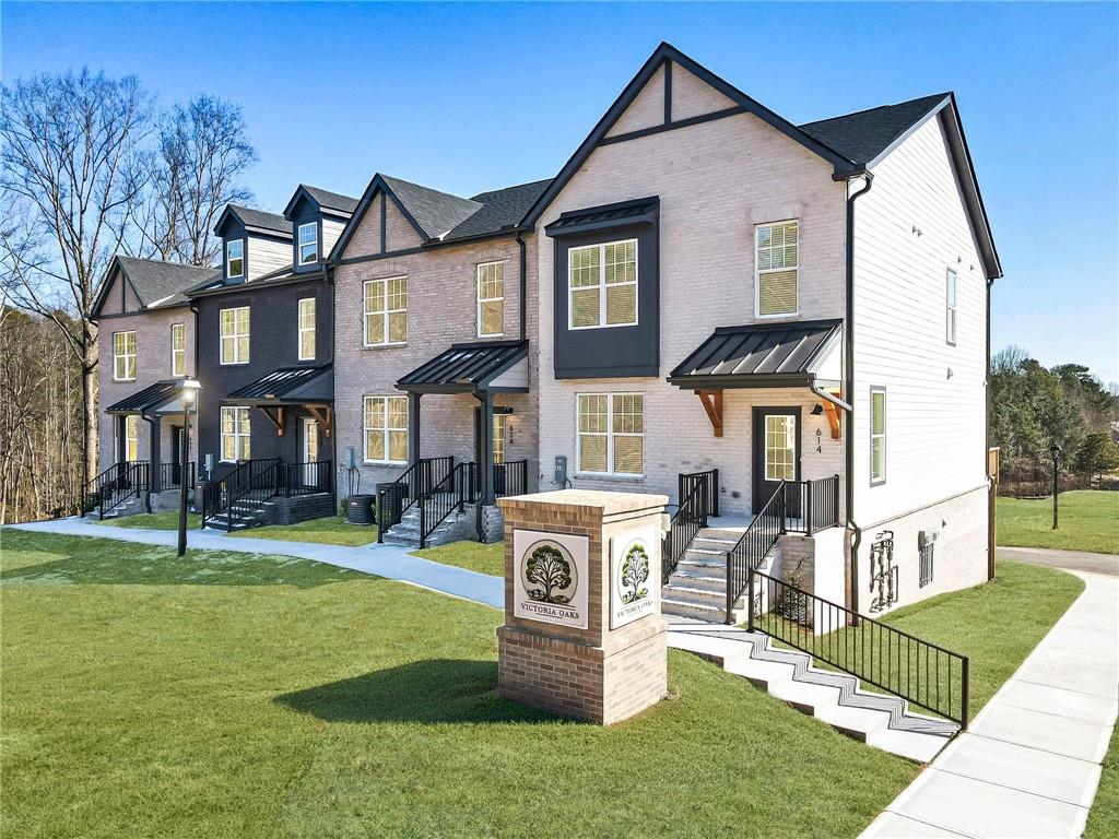 624 Oakleaf Grove Lane Suwanee, GA 30024 - Photo 2 of 43