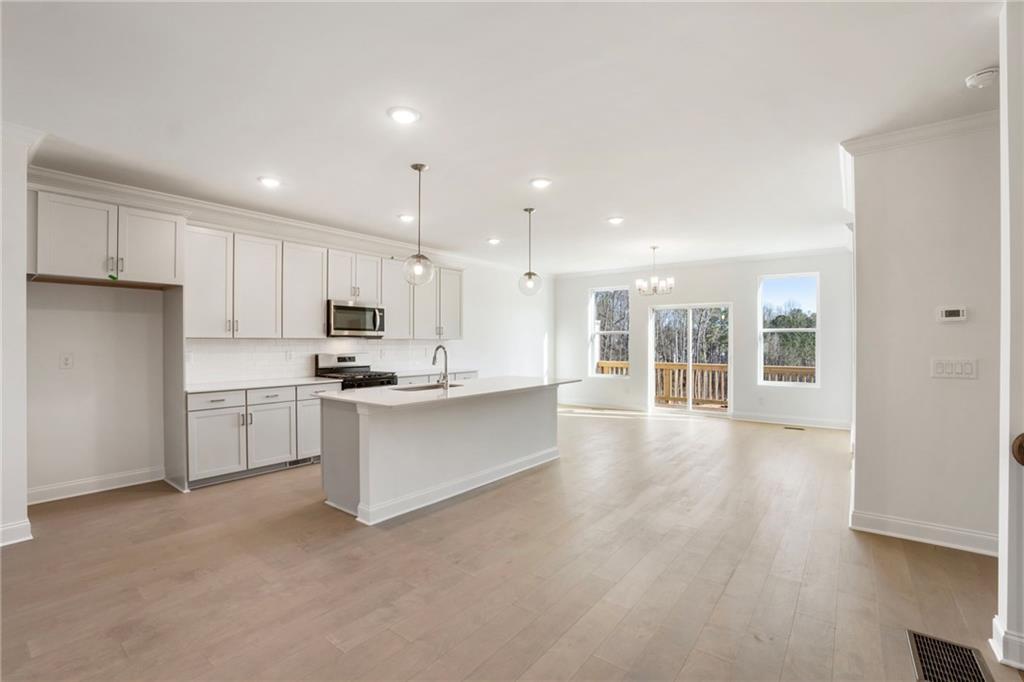 624 Oakleaf Grove Lane Suwanee, GA 30024 - Photo 9 of 43