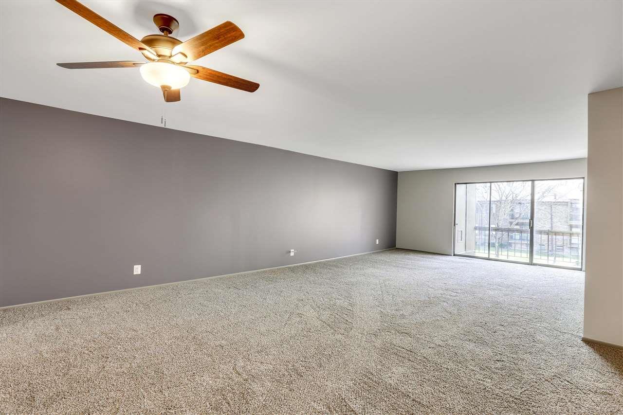 27330 Arborway Road Southfield, MI 48033 - Photo 10 of 25 50076776-9.JPG