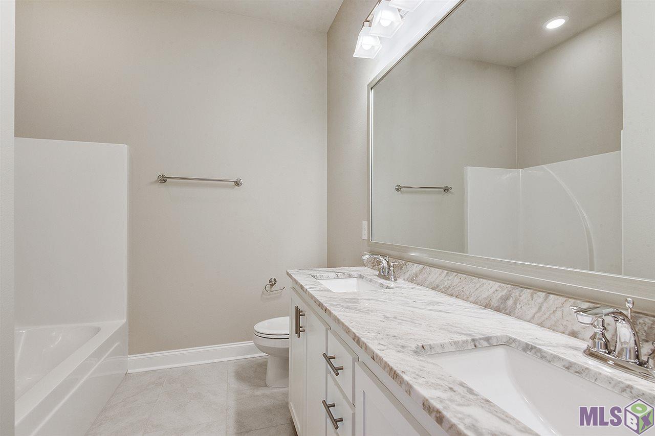 1304 Market Square Road Zachary, LA 70791 - Photo 10 of 20