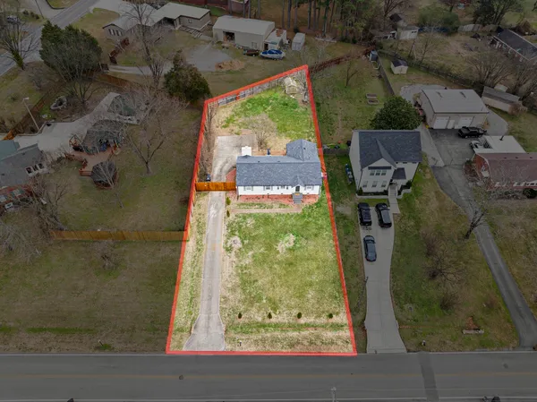 $2,700 | 3826 East Ridge Drive, Nashville, TN 37211