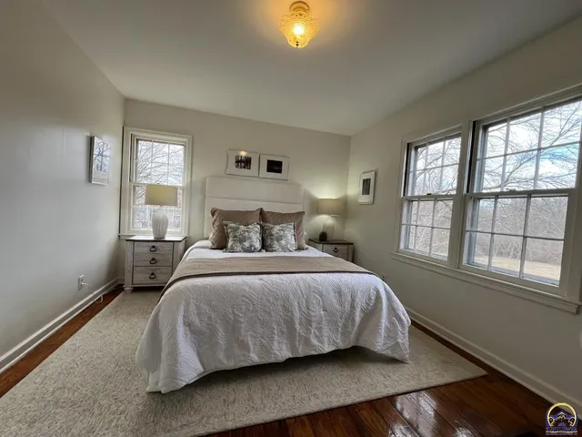 $339,777 | 507 Southwest Gage Court Circle, Topeka, KS 66606