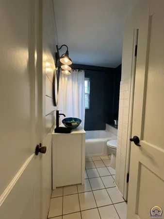 $339,577 | 507 Southwest Gage Court Circle, Topeka, KS 66606