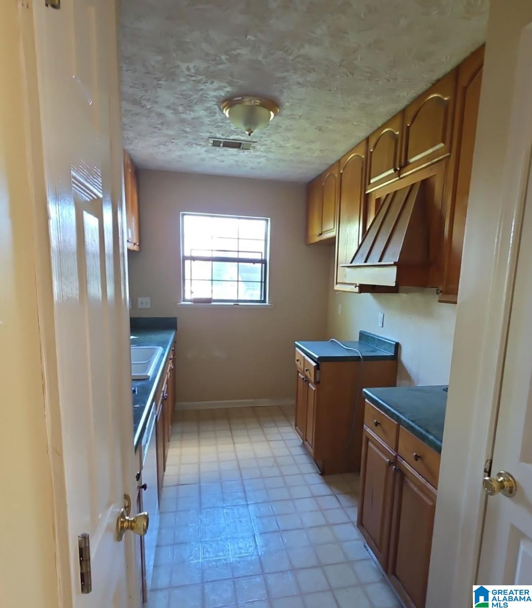346 Kahn Street Montgomery, AL 36104 - Photo 6 of 23