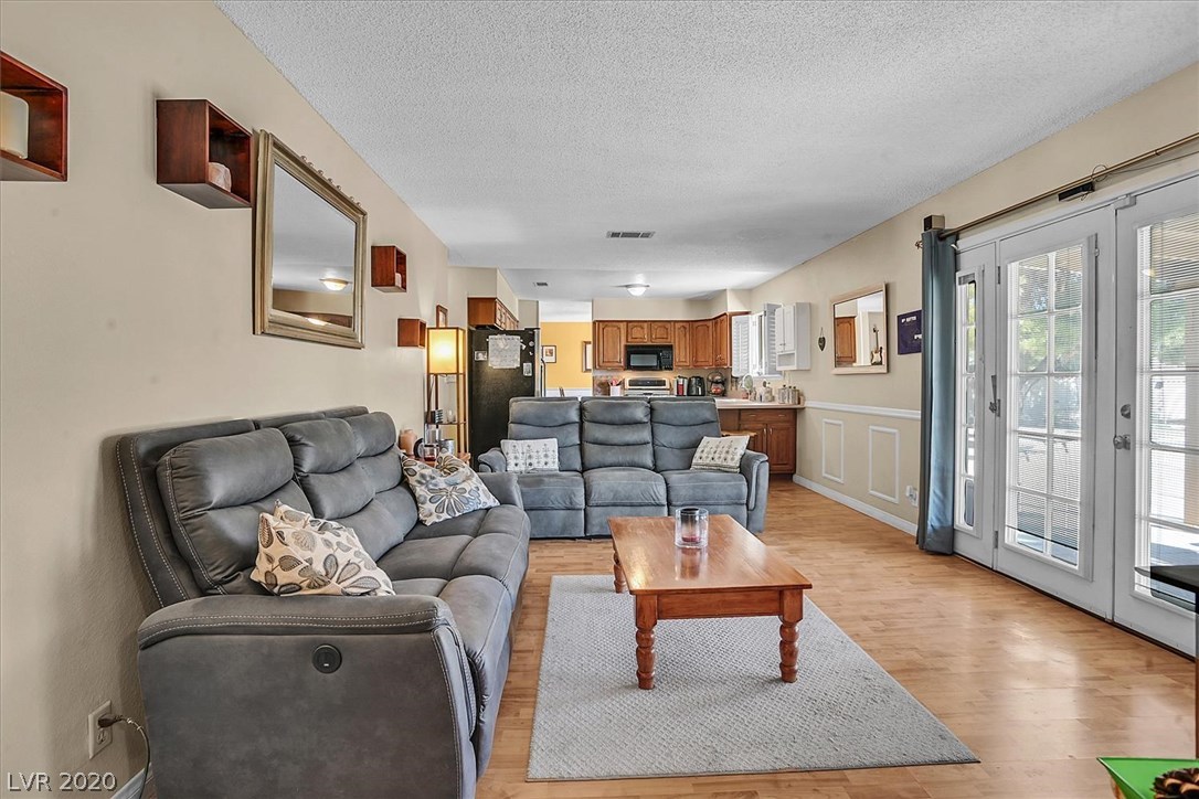7914 Wishing Well Road Las Vegas, NV 89123 - Photo 10 of 25 Gallery Image 10