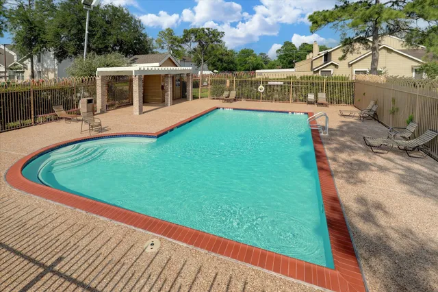 $145,000 | 6202 West Airport Boulevard, Houston, TX 77035