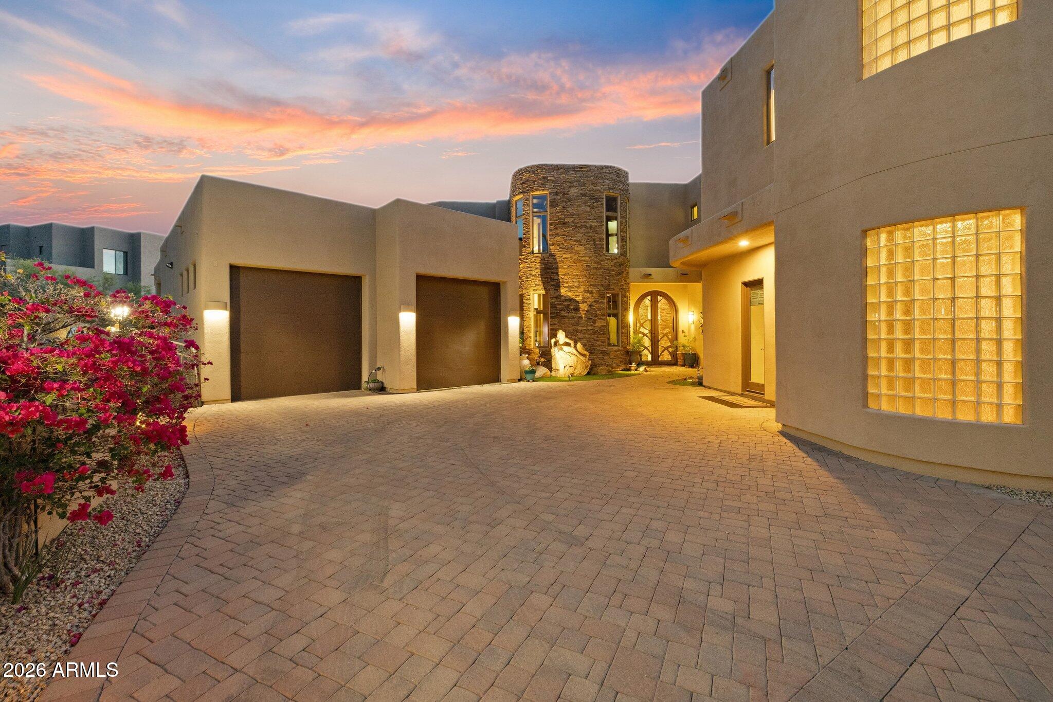 8540 East McDowell Road, Unit 21 Mesa, AZ 85207 - Photo 111 of 121 Main Garage and Motor Court