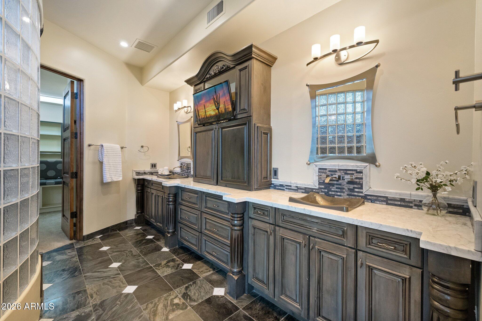 8540 East McDowell Road, Unit 21 Mesa, AZ 85207 - Photo 70 of 121 Expanded Vanity Area