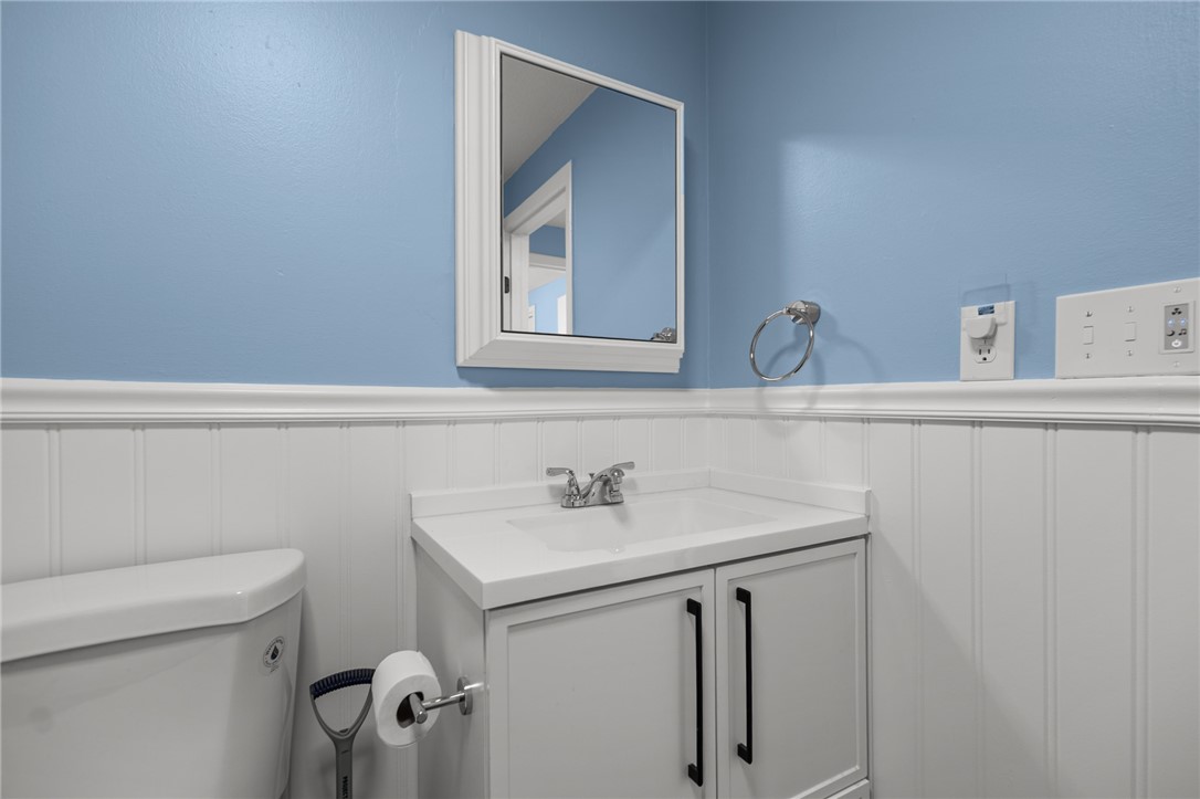 214 School Street, Unit 3 Pawtucket, RI 02860 - Photo 15 of 28