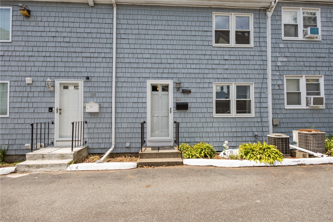 214 School Street, Unit 3 Pawtucket, RI 02860 - Photo 2 of 28