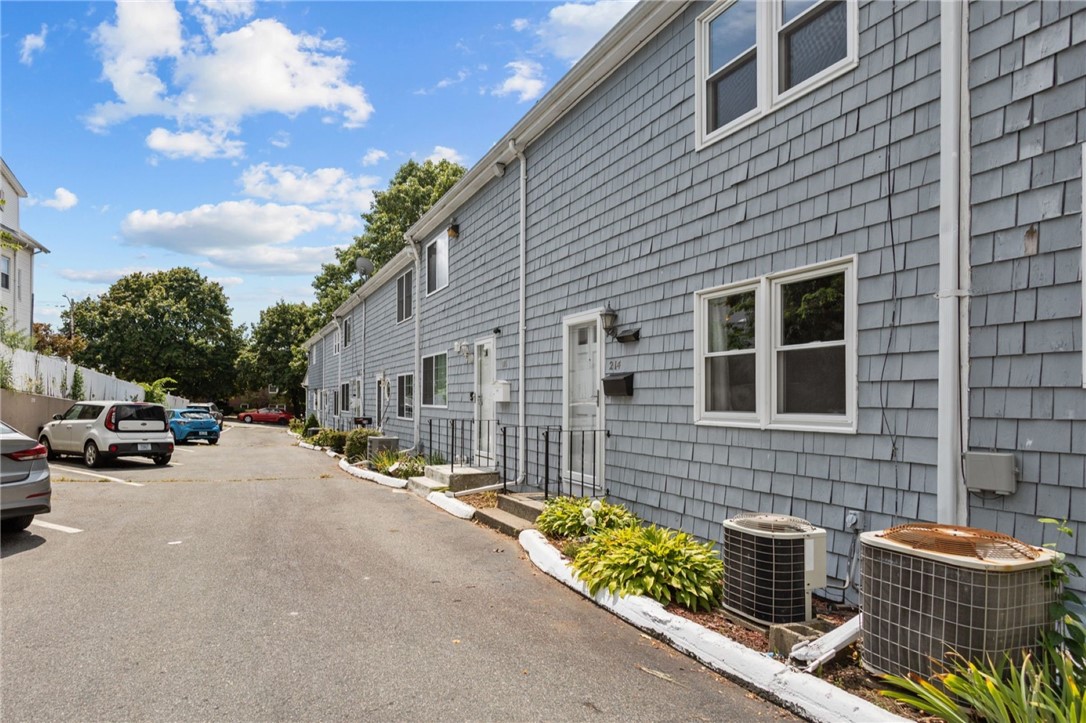 214 School Street, Unit 3 Pawtucket, RI 02860 - Photo 28 of 28
