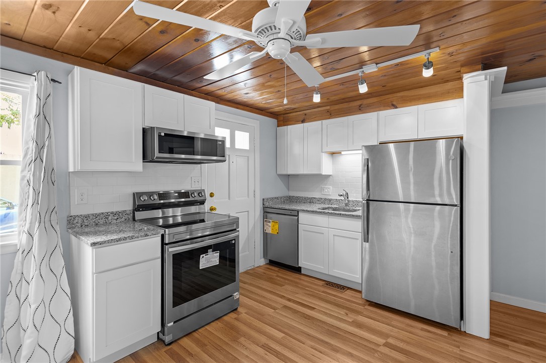 214 School Street, Unit 3 Pawtucket, RI 02860 - Photo 5 of 28