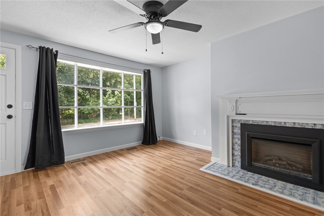 214 School Street, Unit 3 Pawtucket, RI 02860 - Photo 10 of 28