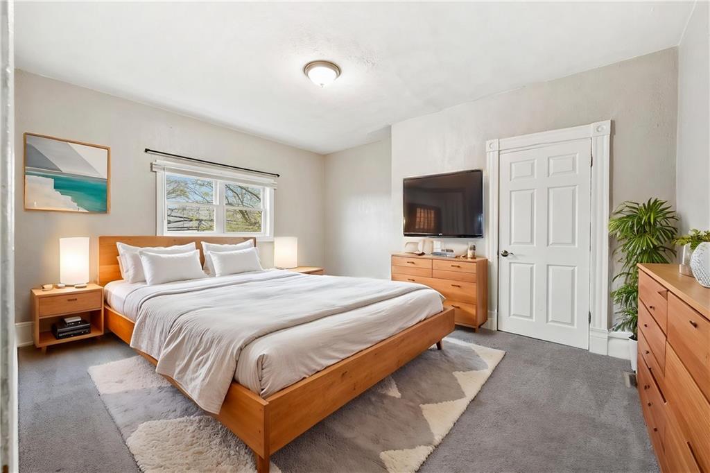 872 4th Avenue Coraopolis, PA 15108 - Photo 17 of 26