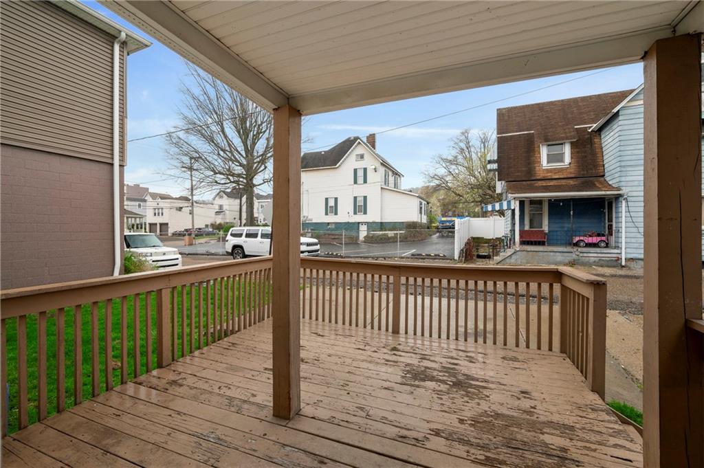 872 4th Avenue Coraopolis, PA 15108 - Photo 24 of 26